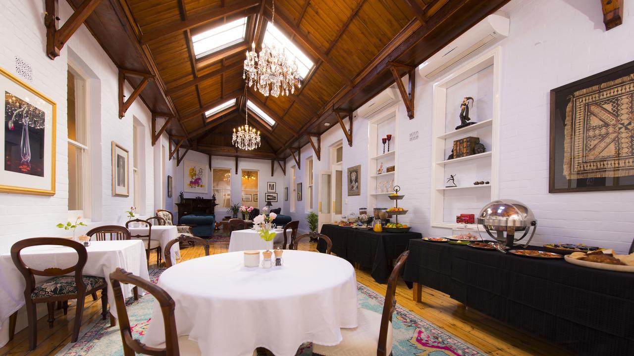 Arcoona Manor Bed & Breakfast Deloraine Ngoại thất bức ảnh